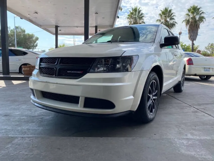 2017 Dodge Journey SE photo 1