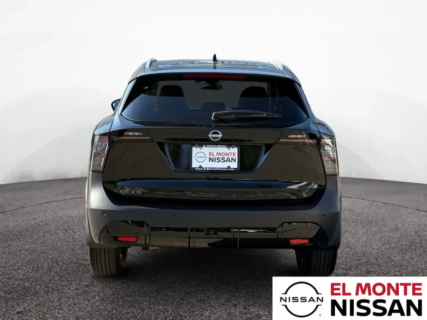 2026 Nissan Kicks SV photo 1