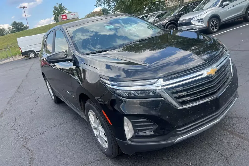 2024 Chevrolet Equinox photo 1