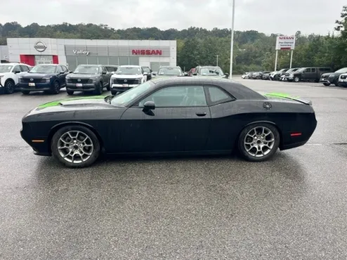 2017 Dodge Challenger GT photo 4