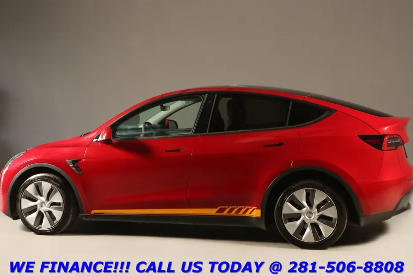 2023 Tesla Model Y Long Range photo 1