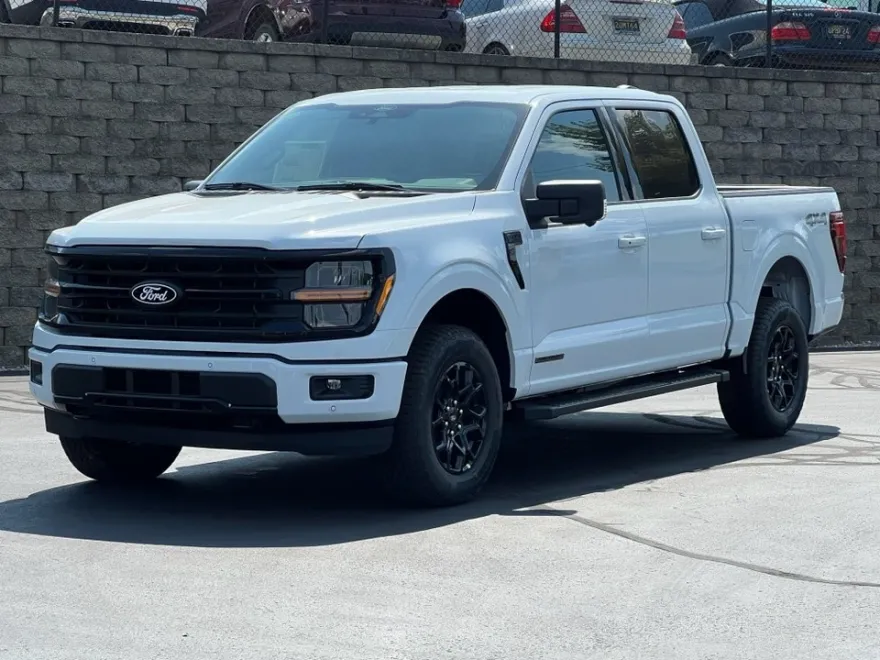 2025 Ford F-150 XLT photo 1