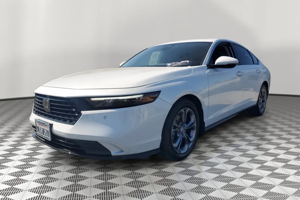 2024 Honda Accord Hybrid EX-L photo 1