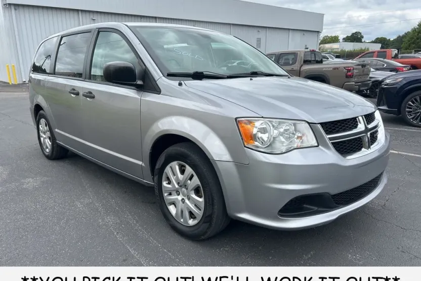 2019 Dodge Grand Caravan SE photo 1