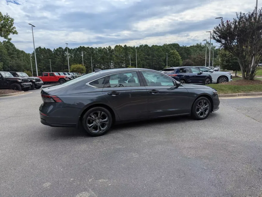 2023 Honda Accord EX photo 1