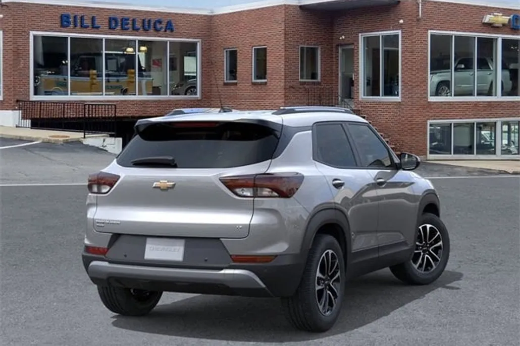 2026 Chevrolet Trailblazer LT photo 1