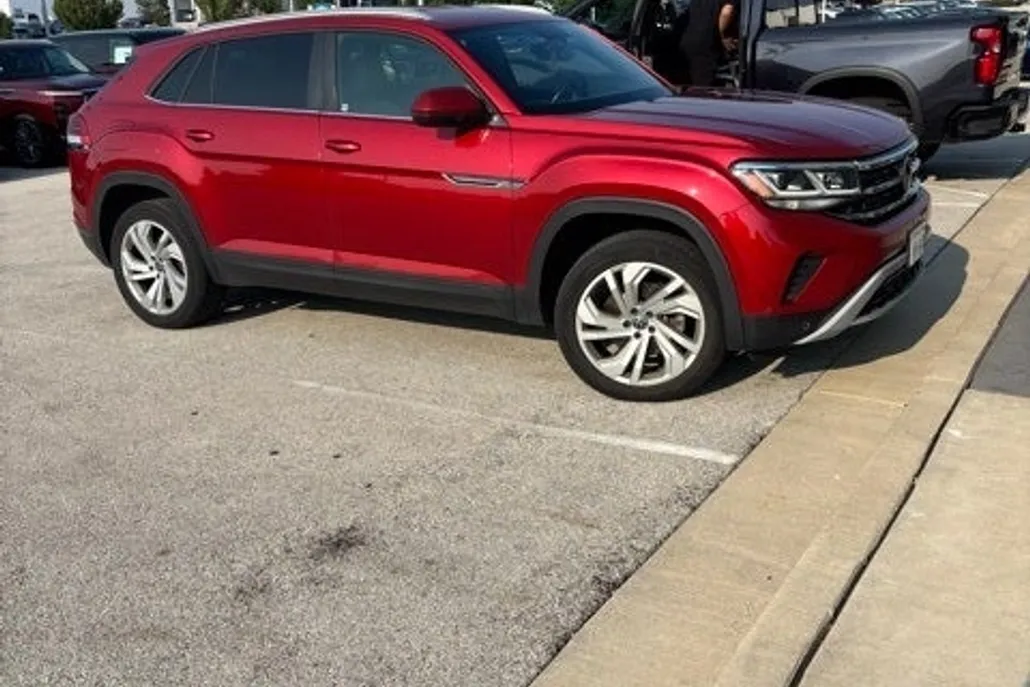 2020 Volkswagen Atlas Cross Sport V6 SE Technology photo 1