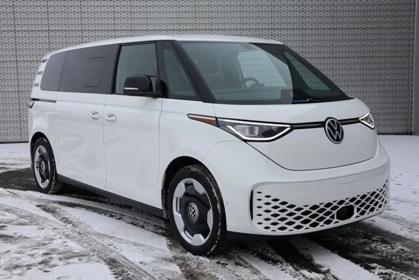 2025 Volkswagen ID. Buzz Pro S photo 1