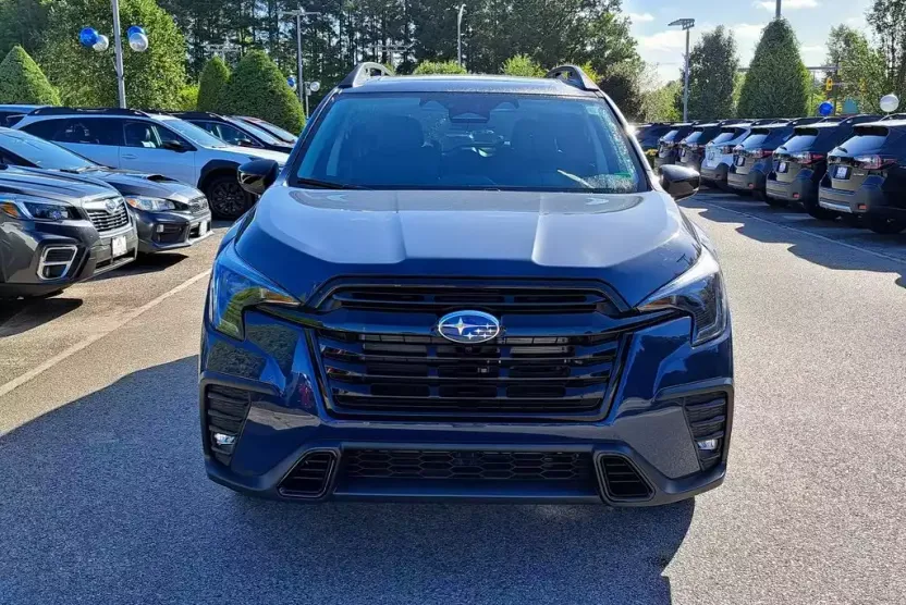 2025 Subaru Ascent Onyx Edition Touring photo 1
