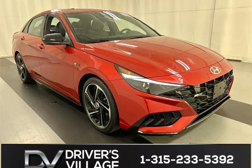 2022 Hyundai Elantra N Line photo 1