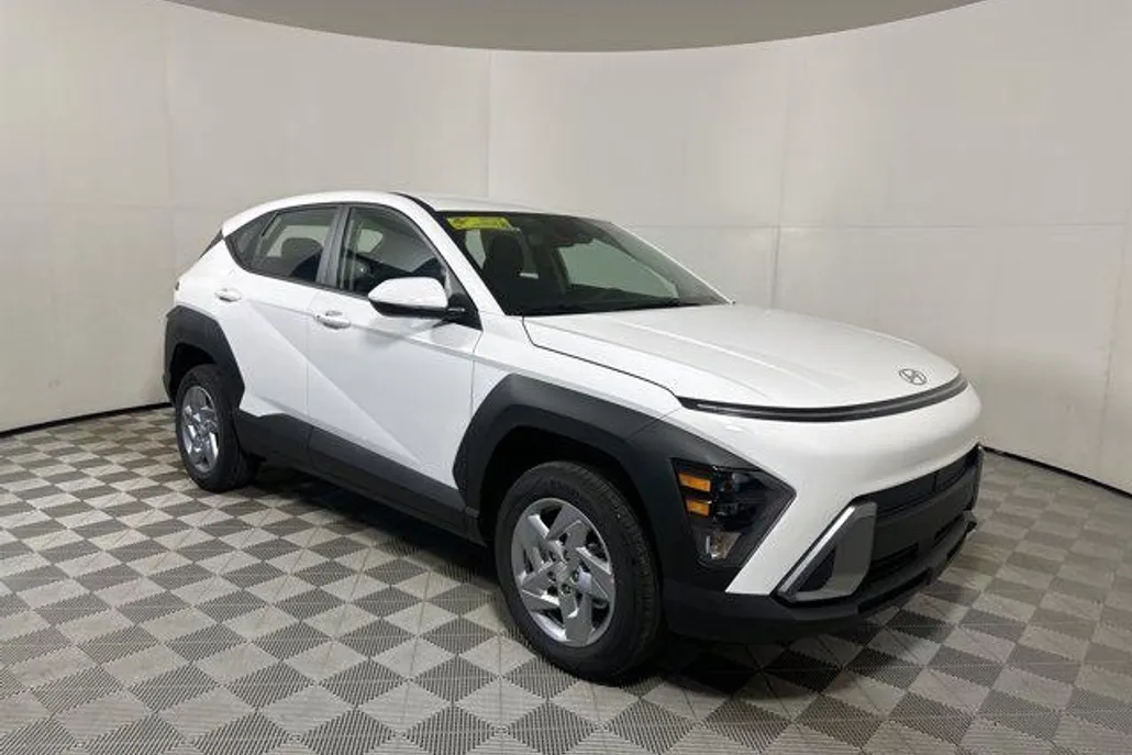 2026 Hyundai Kona SE photo 1
