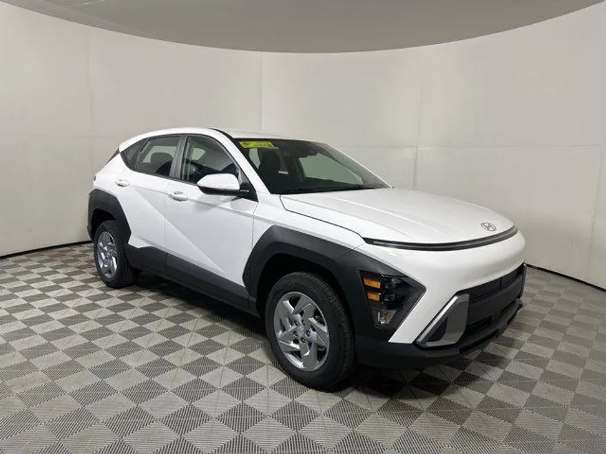 2026 Hyundai Kona SE photo 1