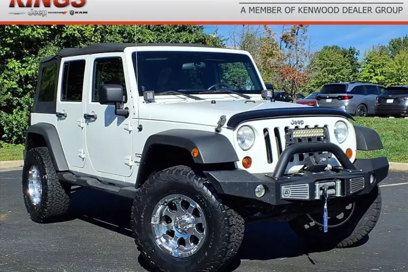 2010 Jeep Wrangler Unlimited Sport photo 1