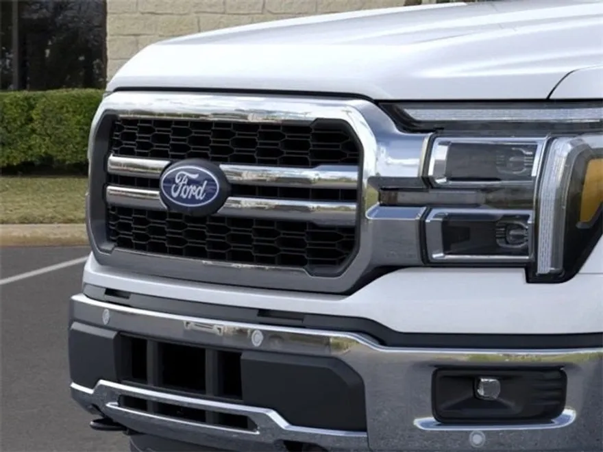 2025 Ford F-150 Lariat photo 17