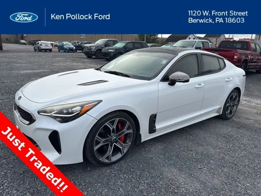 2019 Kia Stinger GT2 photo 1