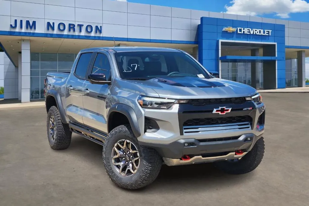 2026 Chevrolet Colorado ZR2 photo 1