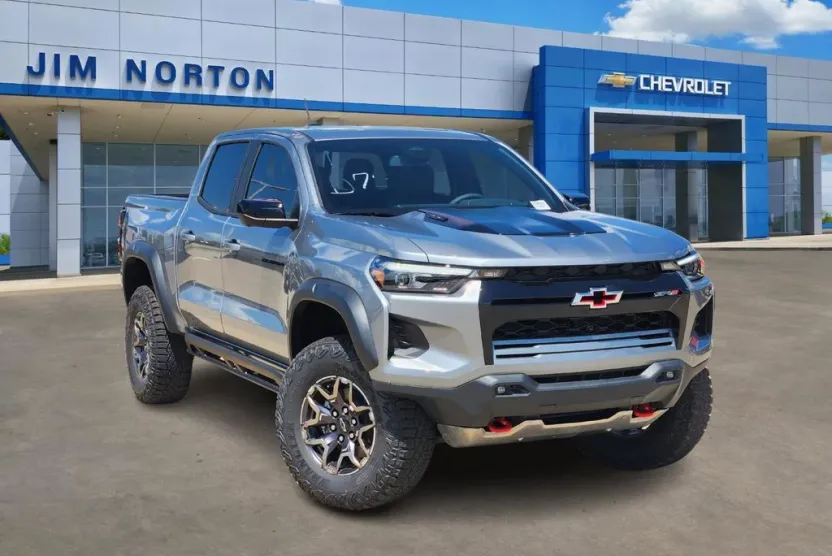 2026 Chevrolet Colorado ZR2 photo 1