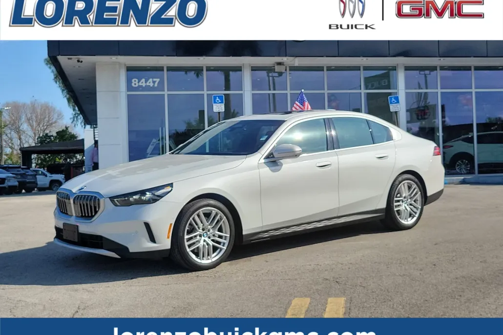 2024 Bmw 530i xDrive Sedan photo 1