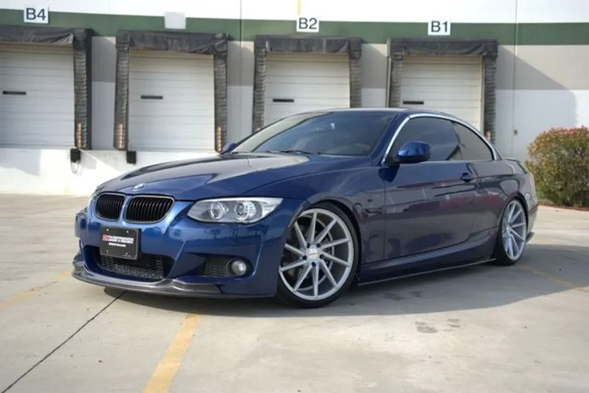 2011 Bmw 328i 3-series photo 1