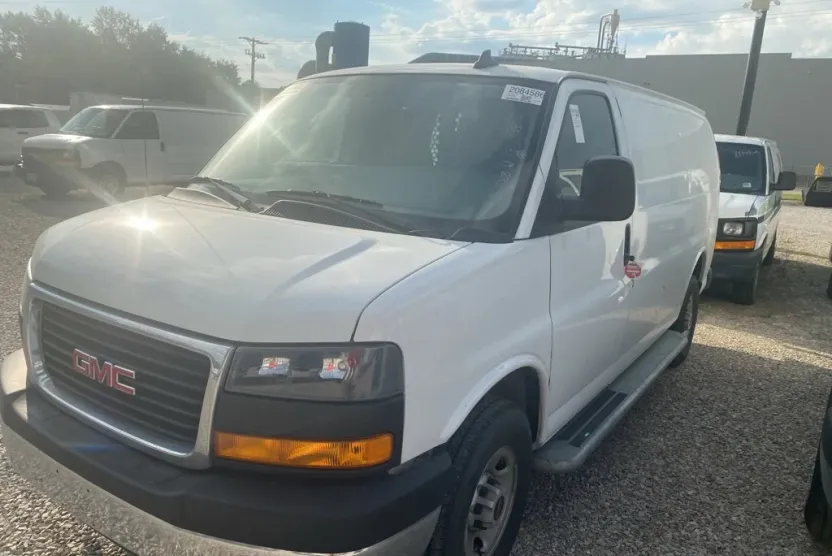 2023 Gmc Savana Cargo 2500 photo 1