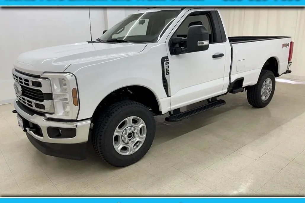 2025 Ford F-350 XLT photo 1