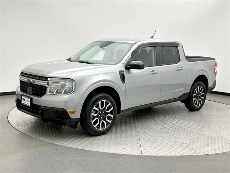 2024 Ford Maverick Lariat photo 1