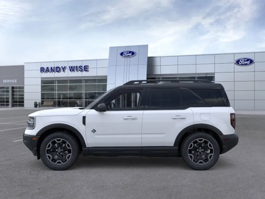 2025 Ford Bronco Sport Outer Banks photo 1