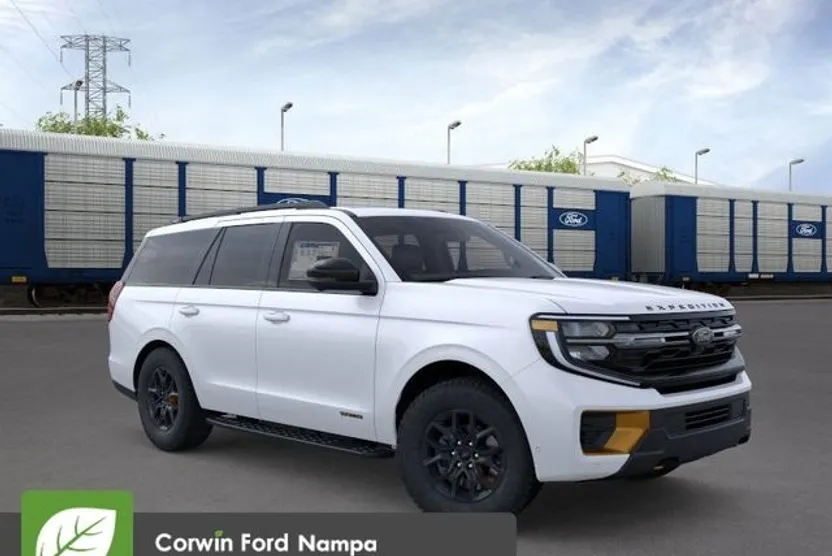 2025 Ford Expedition photo 1