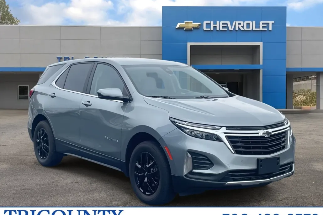 2023 Chevrolet Equinox LT photo 1