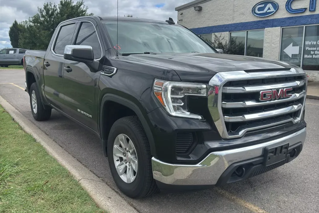 2021 Gmc Sierra 1500 SLE photo 1