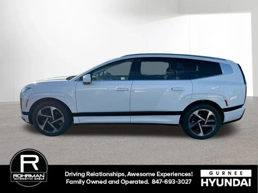 2026 Hyundai Ioniq photo 1
