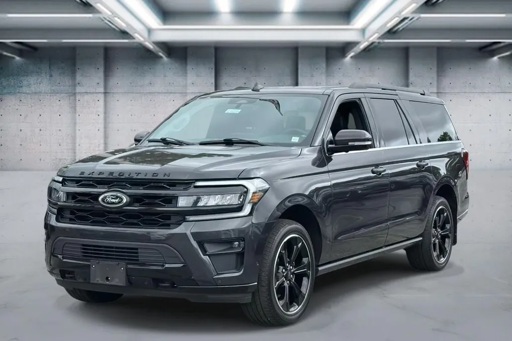2022 Ford Expedition MAX Limited photo 1