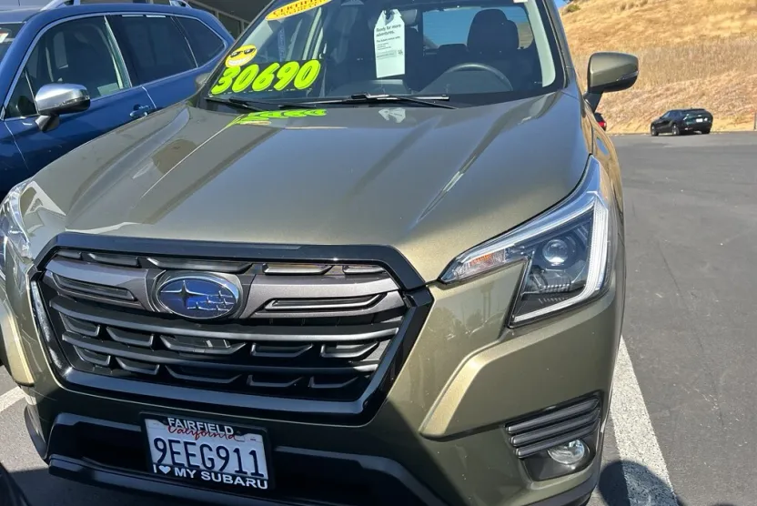 2022 Subaru Forester Limited photo 1