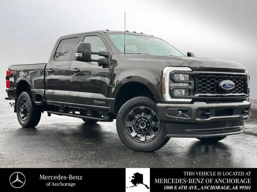 2024 Ford F-250 Lariat photo 1