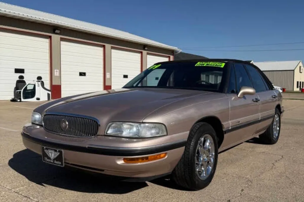 1999 Buick LeSabre Custom photo 1