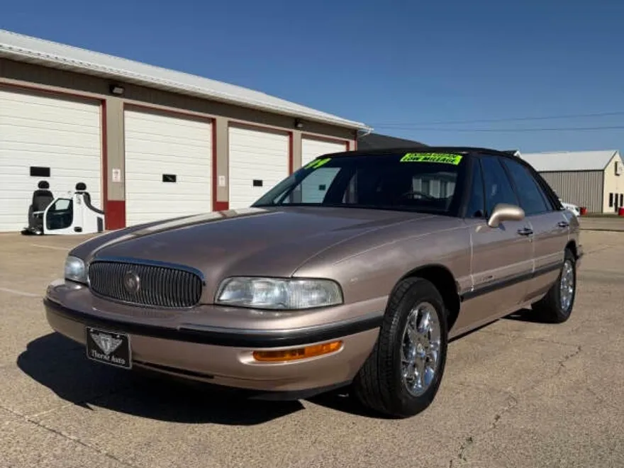1999 Buick LeSabre Custom photo 1