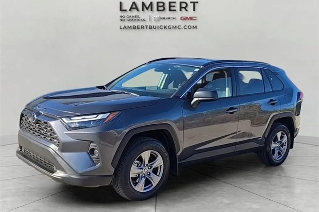 2025 Toyota RAV4 Hybrid LE photo 1