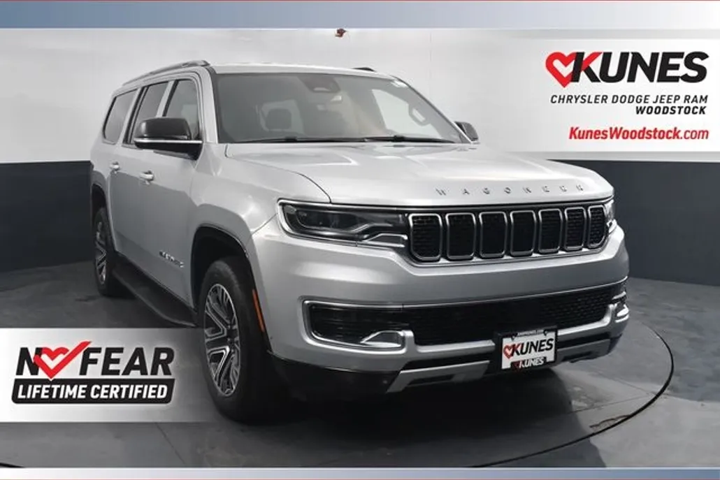 2024 Jeep Wagoneer L Series II photo 1