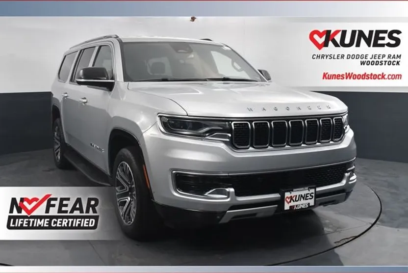 2024 Jeep Wagoneer L Series II photo 1