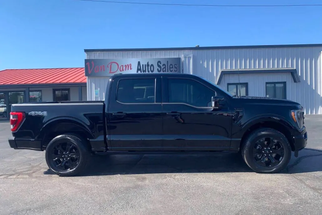 2023 Ford F-150 Lariat photo 1