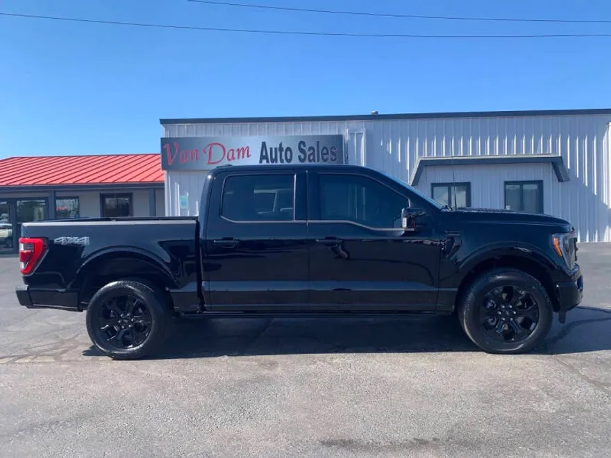 2023 Ford F-150 Lariat photo 1