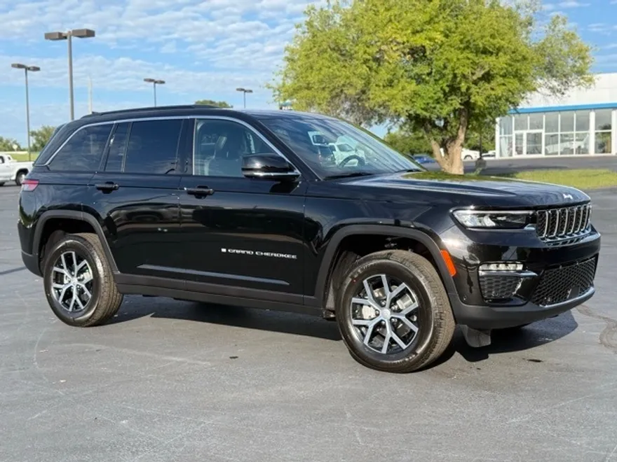 2025 Jeep Grand Cherokee Limited photo 1