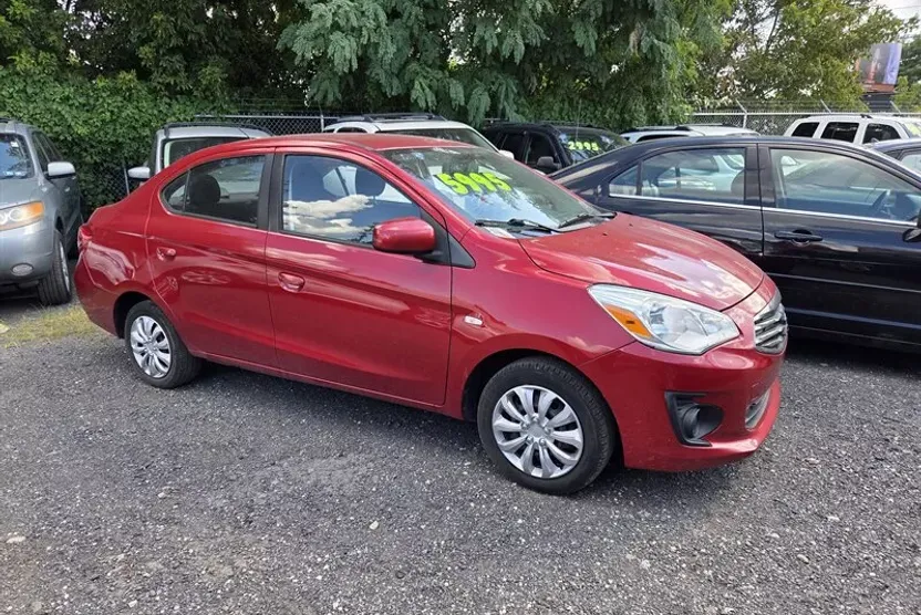 2017 Mitsubishi Mirage G4 ES photo 1