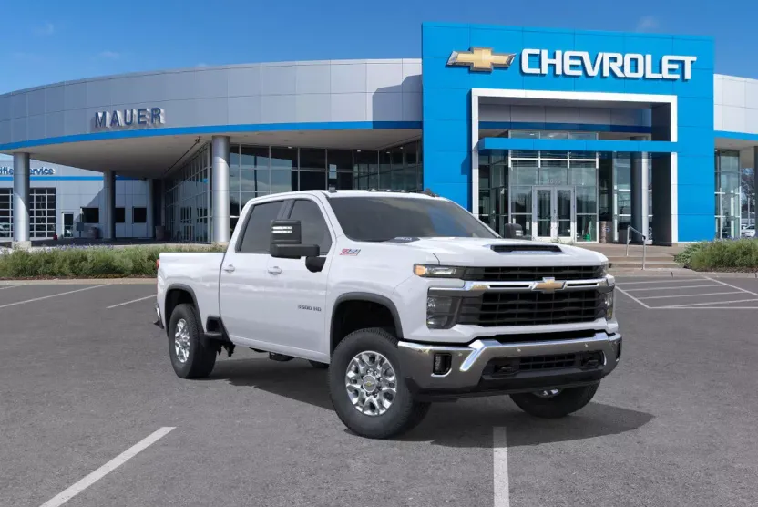 2026 Chevrolet Silverado 3500HD LT photo 1