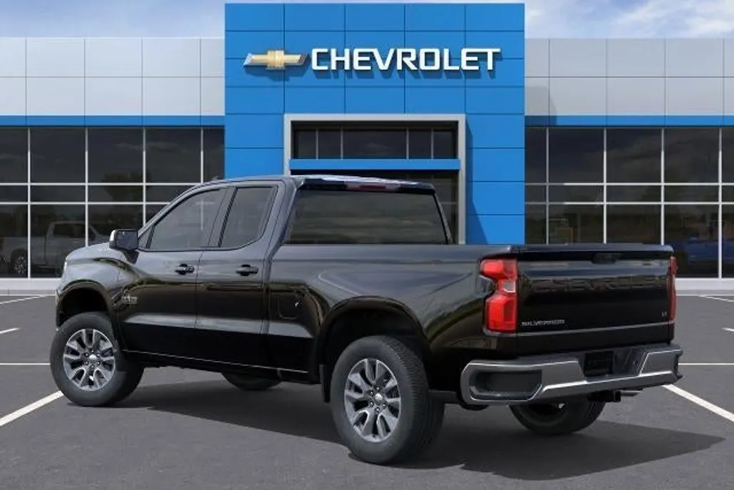 2026 Chevrolet Silverado 1500 LT photo 1