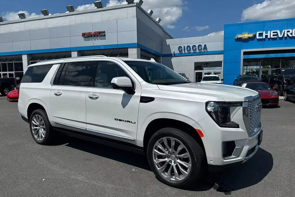 2024 Gmc Yukon XL Denali photo 1