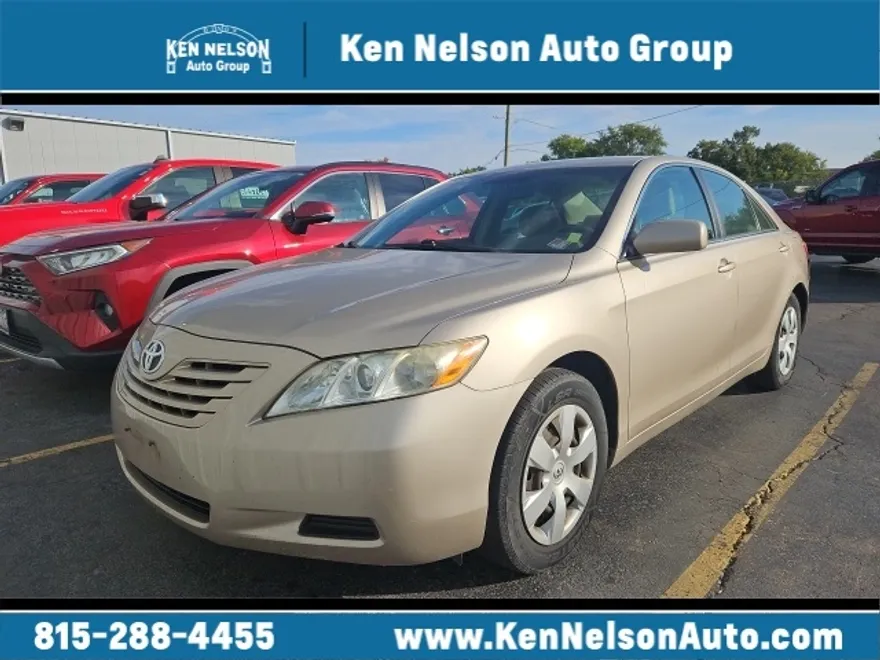 2008 Toyota Camry LE photo 1