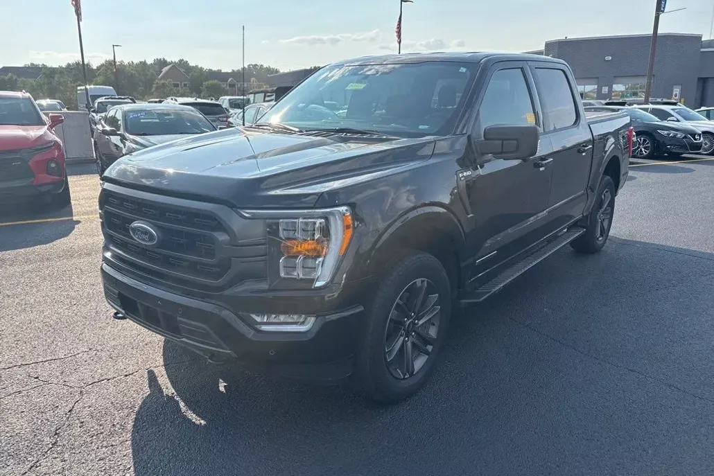 2023 Ford F-150 XLT photo 1