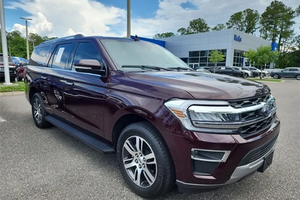 2024 Ford Expedition MAX Limited photo 1