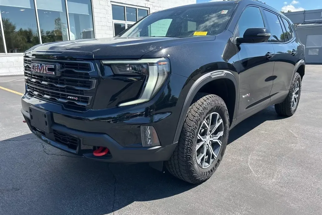 2024 Gmc Acadia AT4 photo 1